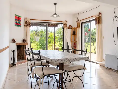 Casa en Venta con 1 cochera
