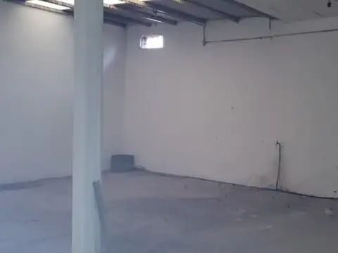 Local en Venta en Cinco Esquinas, USD 240.000