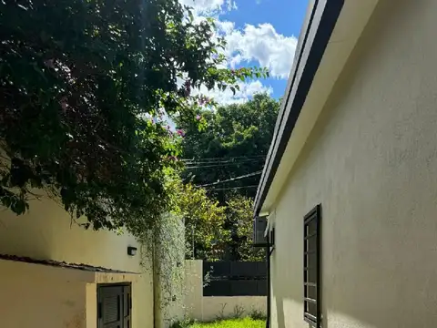 CF1196 - CASA EN VENTA Z/ AV. CABO DE HORNOS Y AV. COCOMAROLA