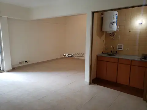 Monoambiente amplio con Kitchenette y Baño completo