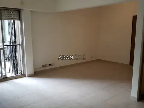Monoambiente amplio con Kitchenette y Baño completo