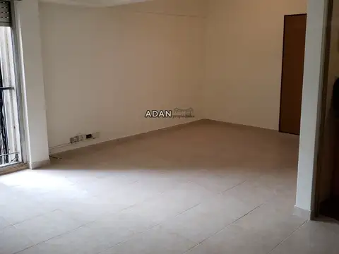 Parana 300, Piso 7
