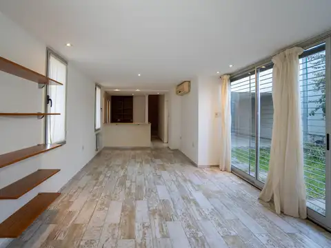 CASA DUPLEX EN VENTA EN GONNET LA PLATA
