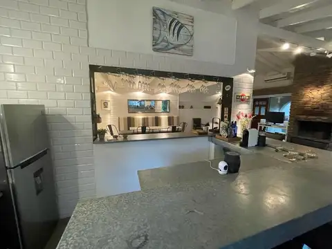 Ideal destino gastronómico en inmejorable zona 