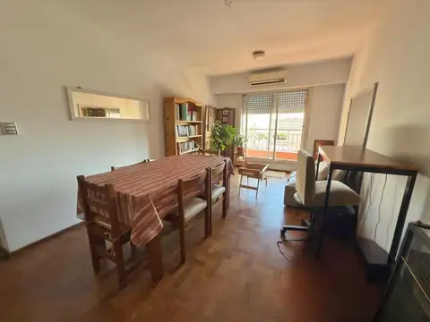 VENTA - Departamento 1 Dormitorio Amplio con Balcón-  Zona Centro, Rosario.