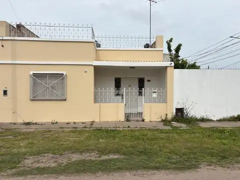 Linda casa, tres ambientes. ¡Apta para crédito!