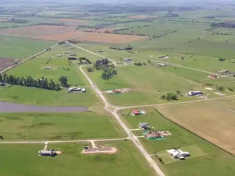 Dueño vende Chacra de 1 ha. en Polo Club Chacras de al Trinidad