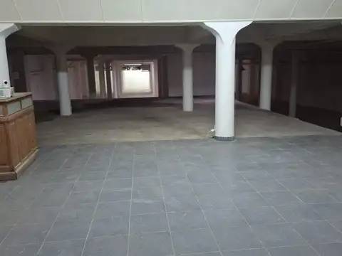 1100 M2 - GALPON- BOLIVAR 1564 SAN TELMO