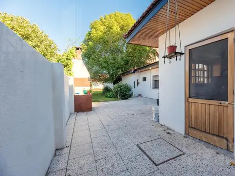 Depto Tipo Casa en Venta 40 años