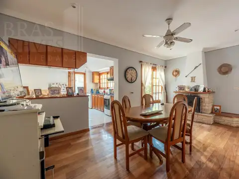 España entre Parana y Moreno