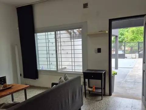 Casa en Venta con 4 cocheras