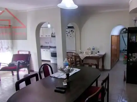 Depto Tipo Casa 3 ambientes con 1 baño
