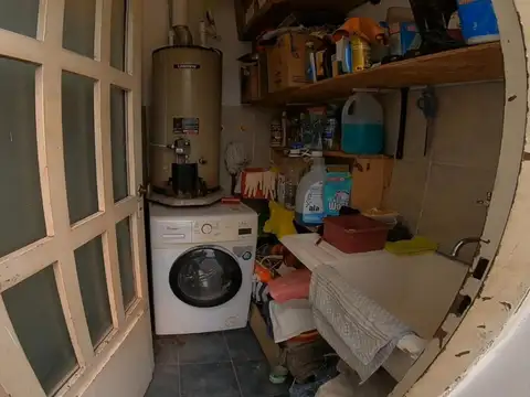 Casa 3 ambientes con 2 baños
