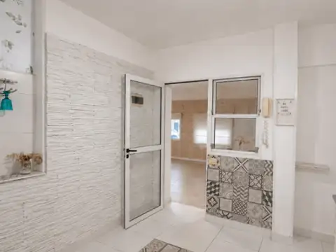 CASA 7X20 Entrada independiente 3 dorm 1 baño 2 toilettes patio terraza Villa del Parque