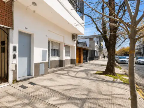 CASA 7X20 Entrada independiente 3 dorm 1 baño 2 toilettes patio terraza Villa del Parque