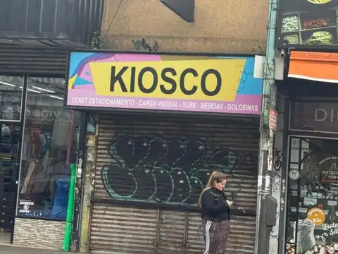 LOCAL COMERCIAL MORON CENTRO SOBRE AV. RIVADAVIA