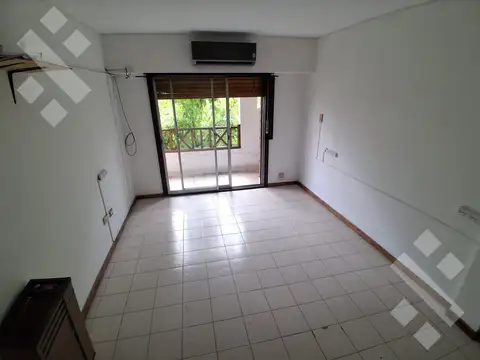 Oficina en Alquiler al Sur