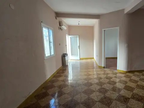 Departamento de 3 ambientes- alquiler- moron