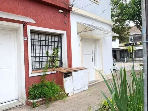 ALQUILER TRADICIONAL PH 2 AMB. OLIVOS SIN/EXP.