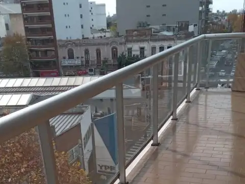 Departamento en Alquiler en Avellaneda, $ 900.000