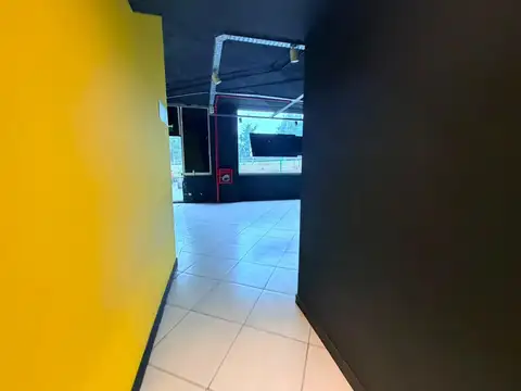 Local Comercial en Esquina oportunidad