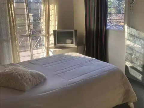 Casa 7 ambientes con 4 baños