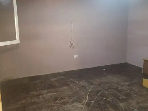 Casa 2 ambientes con 1 baño