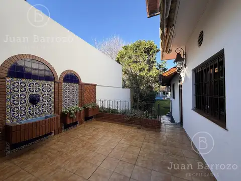 Casa 5 ambientes con 3 baños