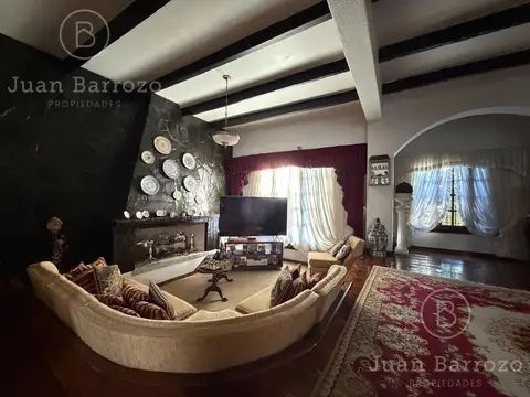 Casa 5 ambientes con 3 baños
