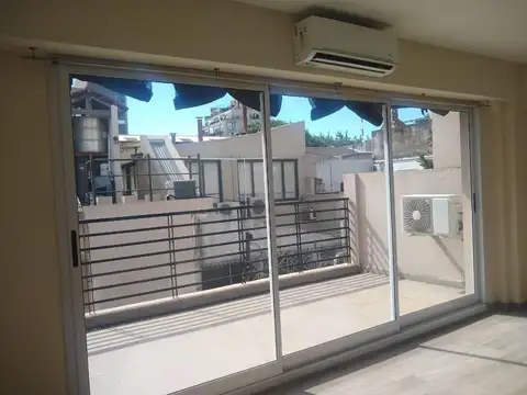 ALQUILER MONOAMBIENTE CON BALCÓN ATERRAZADO CONTRAFRENTE !! 