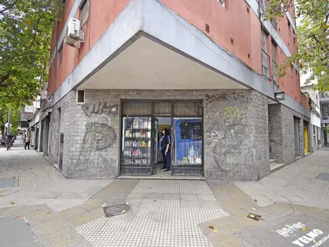 Doblas 500, Piso 1