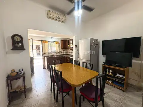 Casa 3 ambientes con 1 baño