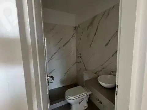 Departamento en Alquiler con 1 cocheras