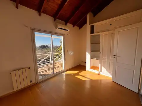Departamento en Alquiler con 1 cocheras