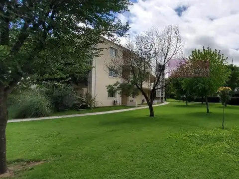 Departamento en Alquiler con 1 cocheras