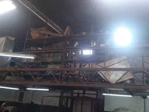 Galpon en Venta 6  mts Fondo