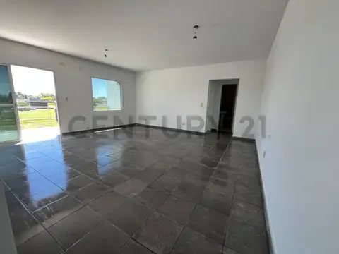 VENTA DEPARTAMENTO 2 AMB. Con Espacio guarda auto - ITUZAINGÓ -