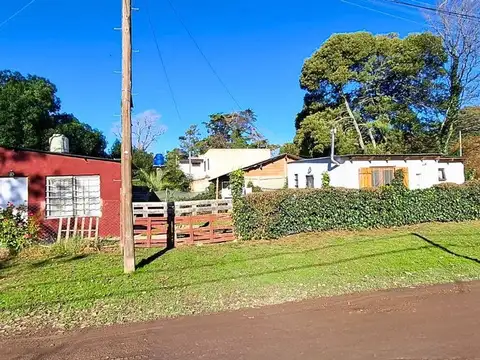 VENTA TERRENO EN ESQUINA CON DOS UNIDADES