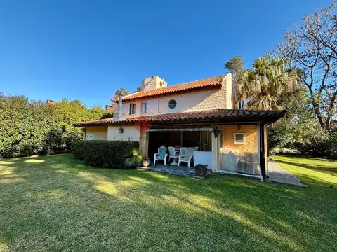 Casa en Venta de 5 dormitorios
