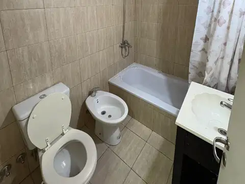 Depto Tipo Casa 3 ambientes con 2 baños
