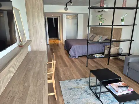 Comodoro Pedro Zanni  al 300