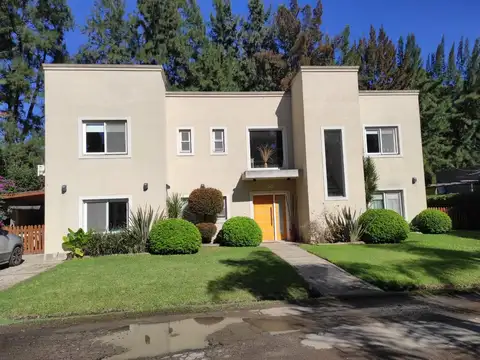 Mariano Acosta 2900