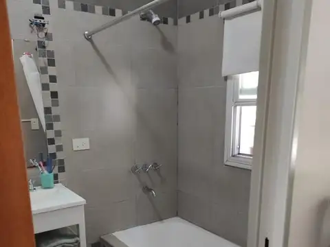 Casa 4 ambientes con 4 baños