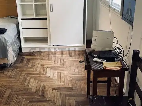 Montevideo 700, Piso 0