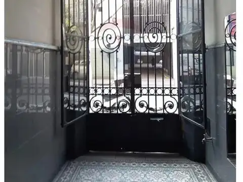 Tte. Gral. Juan Domingo Peron 1900, Piso 3