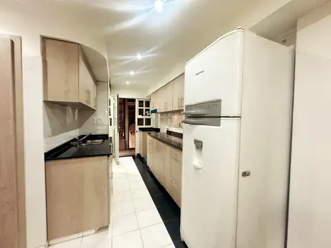 Departamento 4 ambientes con 3 baños