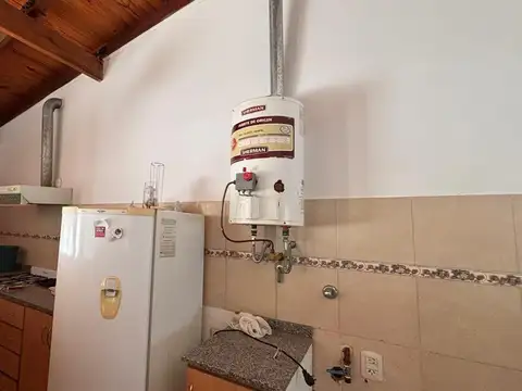 Casa en venta 2 dormitorios 2 baños - Roldan Centro