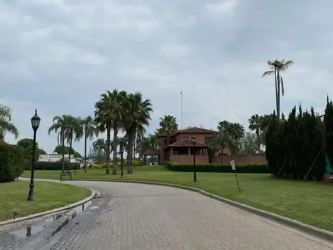 Casa en Venta en Funes Hills Miraflores, USD 380.000