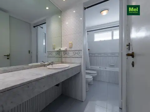 Departamento 5 ambientes con 3 baños