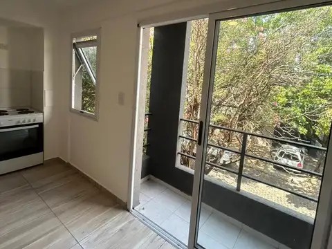 Departamento en Alquiler en Banfield, $ 400.000